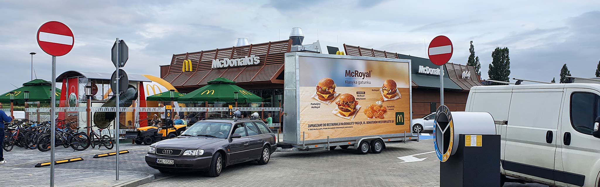 przyczepa reklamowa mcdonalds